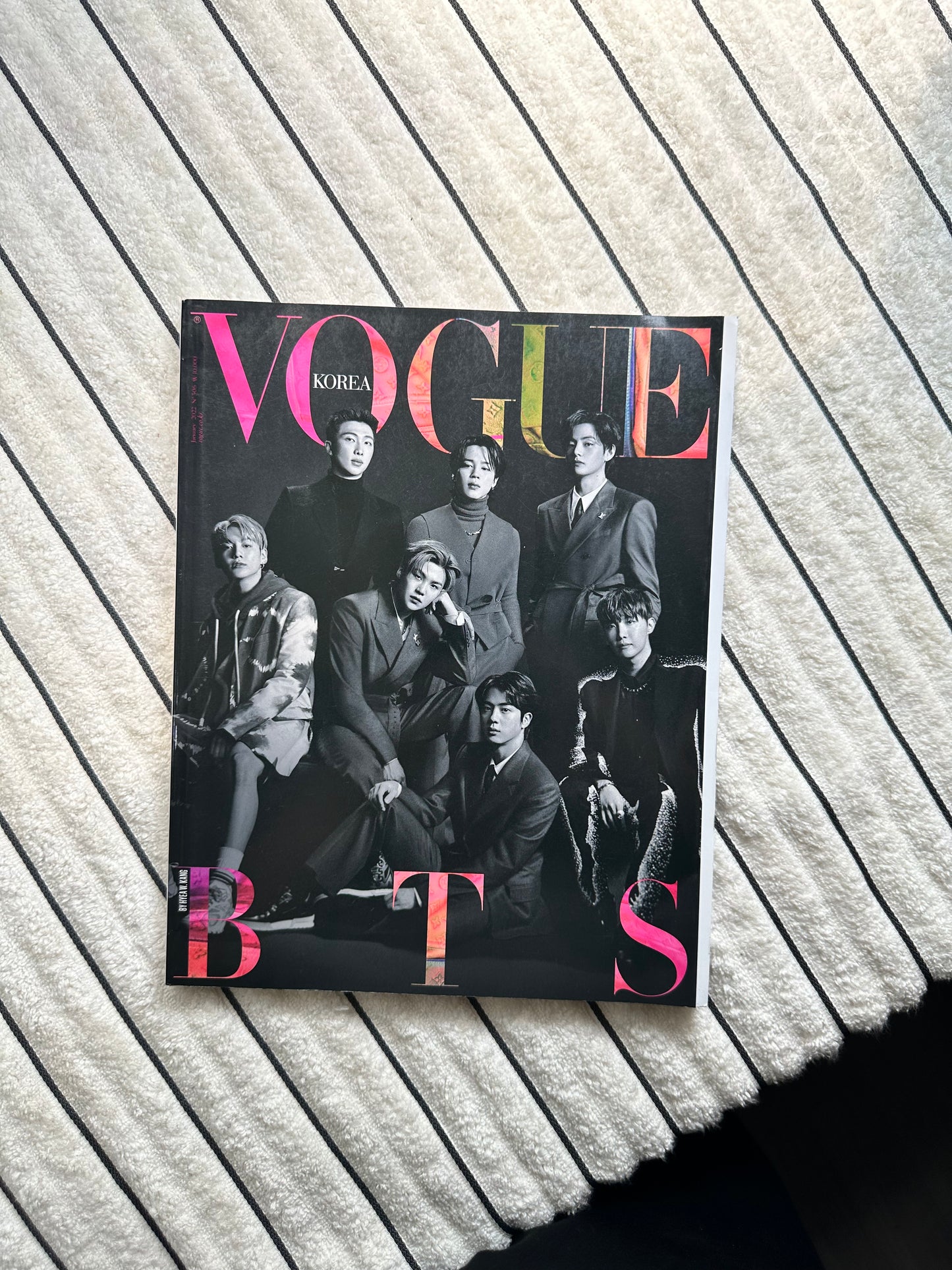 Vogue Korea January 2022 Magazine ft. BTS (Full Group) | Cover C | Pre-Owned